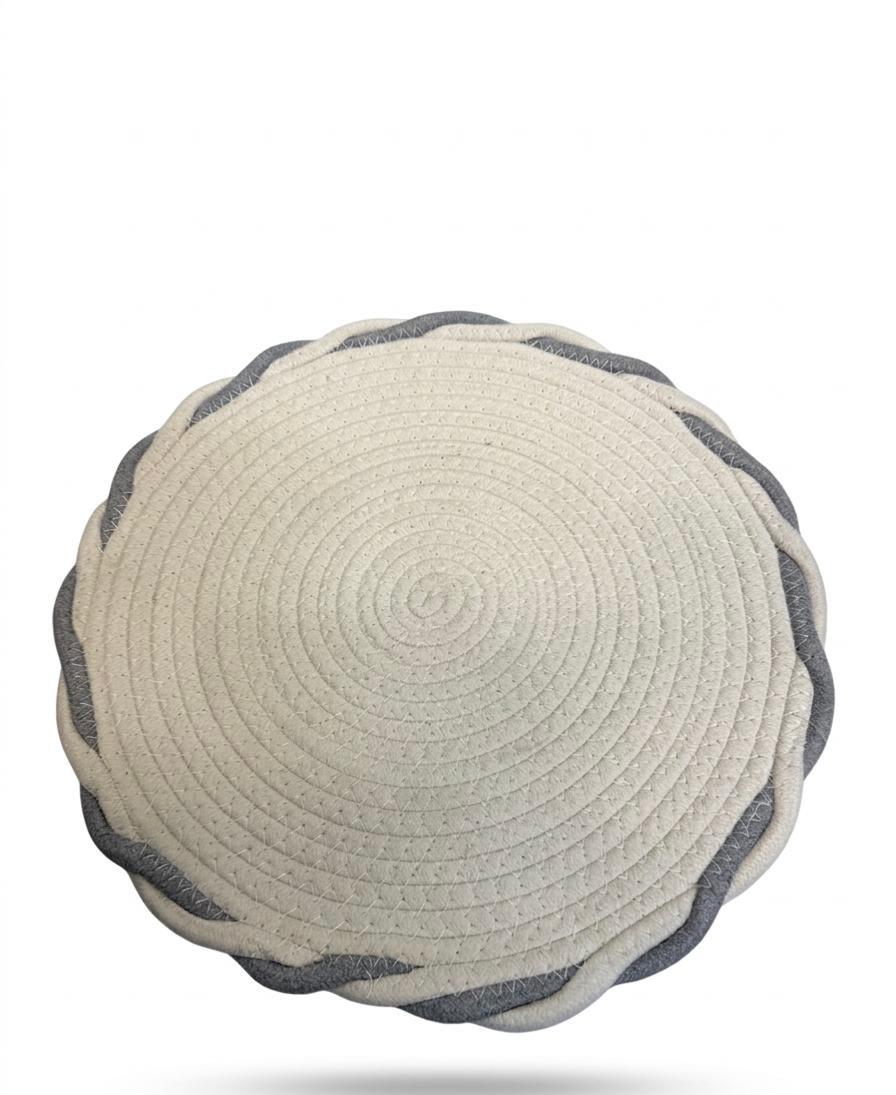Scalloped Edge Round Placemat - Set of 6 - 30cm