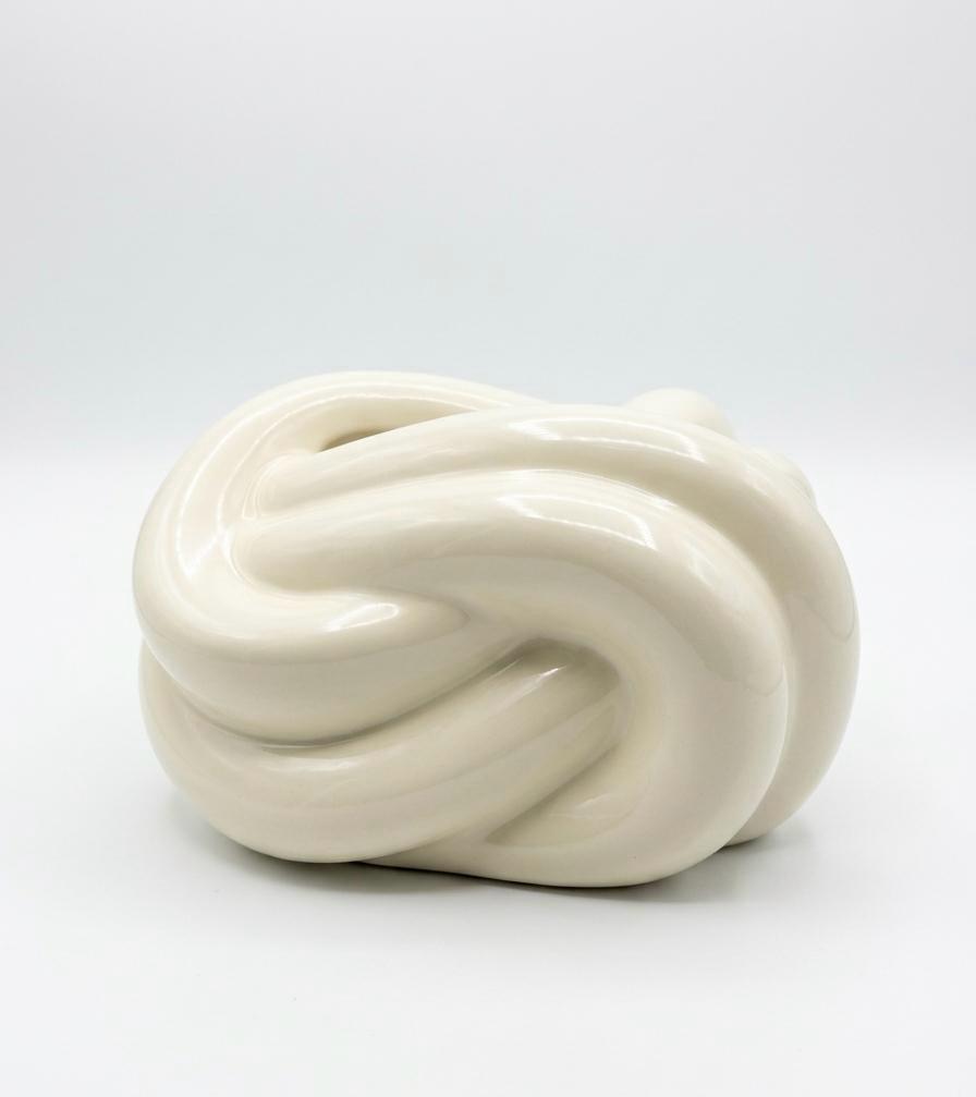 Ribbed Design Tissue Box