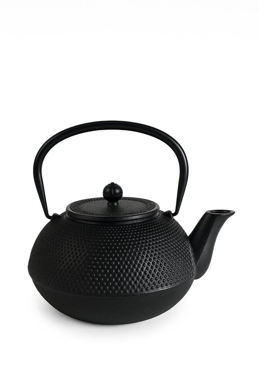 Textured Cast Iron Teapot – Black