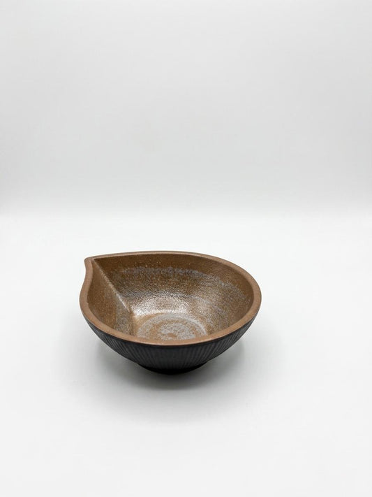 Rustic Spouted Serving Bowl (Set of 6 Pieces)