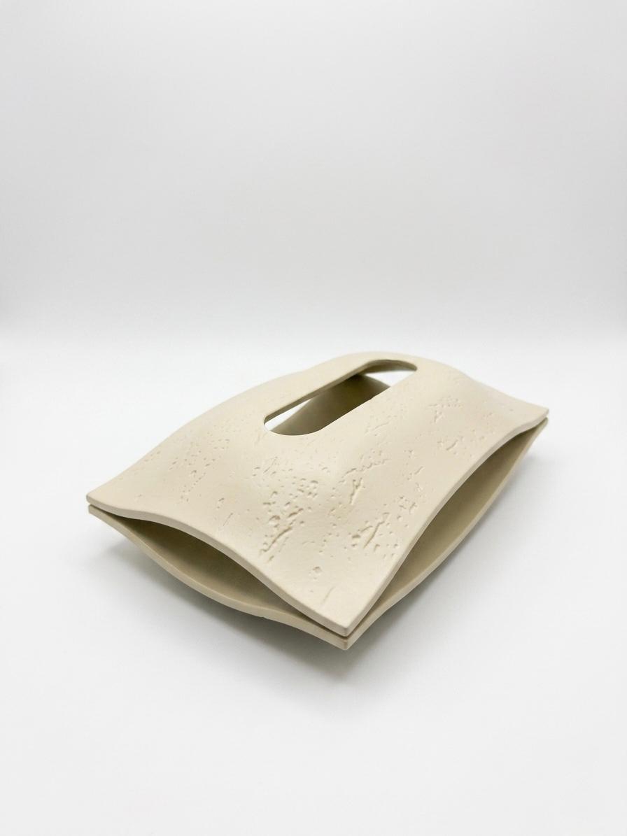 Modern Curved Black Tissue Box